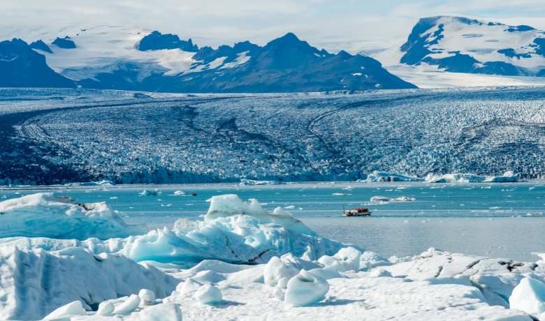 Vatnajökull Iceland - average sea temperatures - iceland weather

